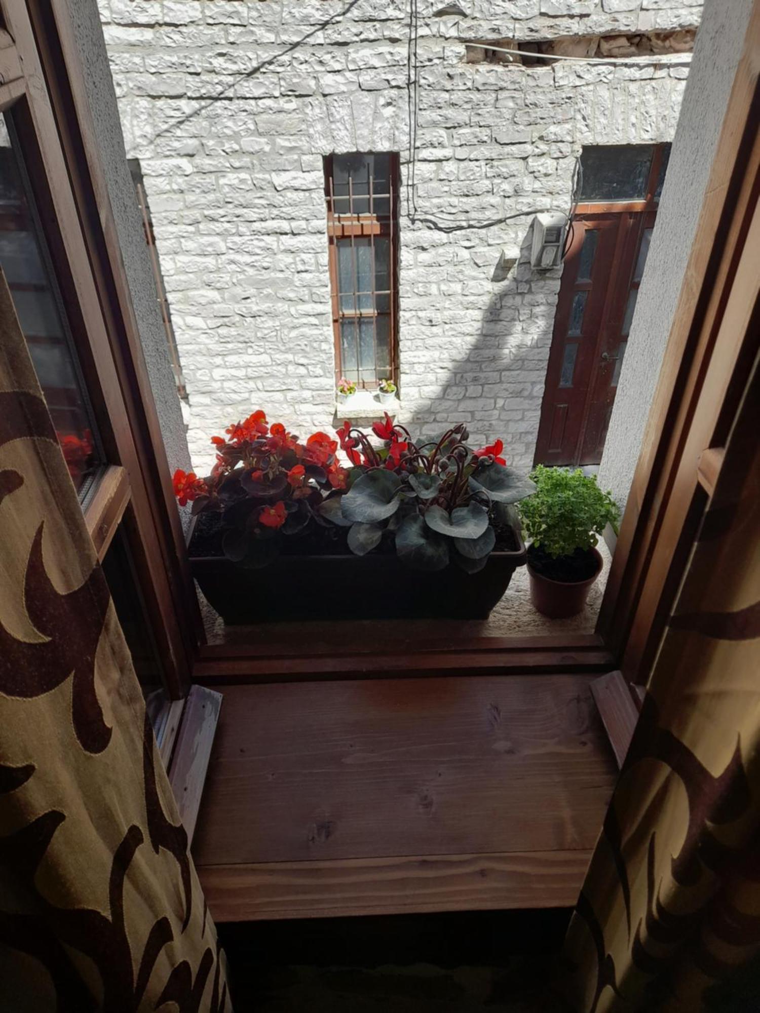 Guest House Ani Gjirokaster Exterior photo