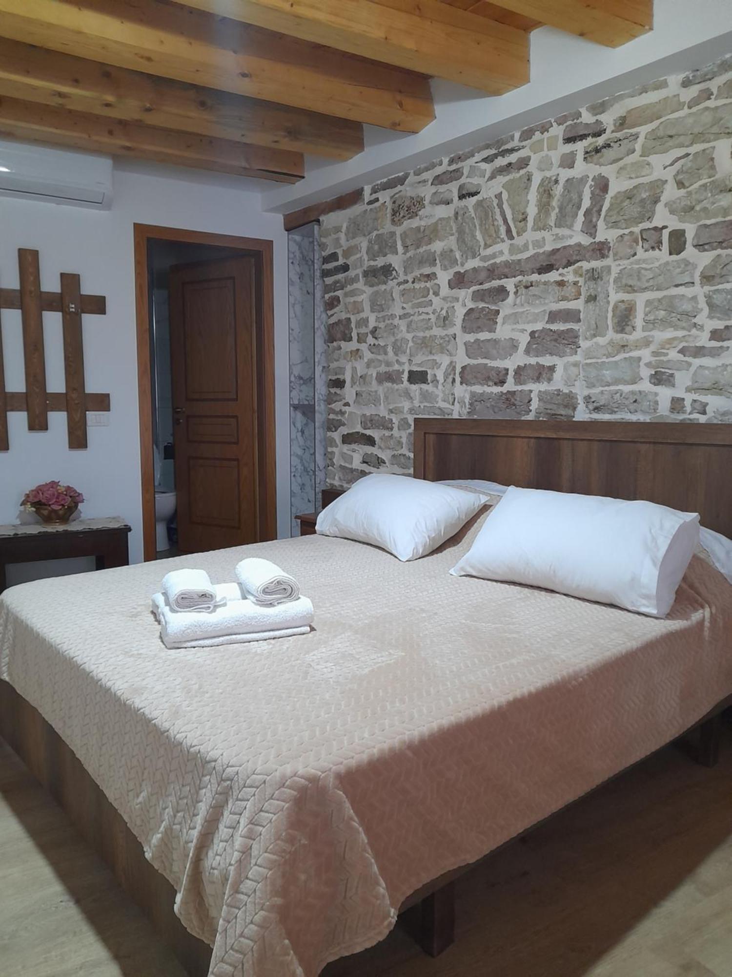 Guest House Ani Gjirokaster Exterior photo