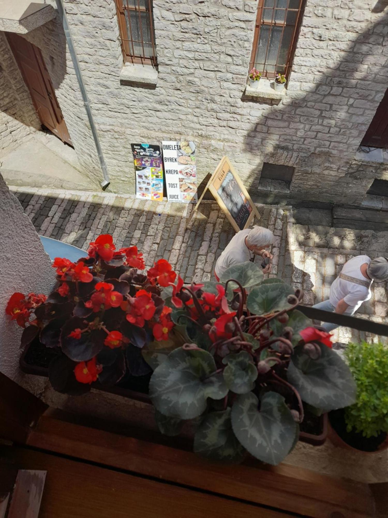 Guest House Ani Gjirokaster Exterior photo