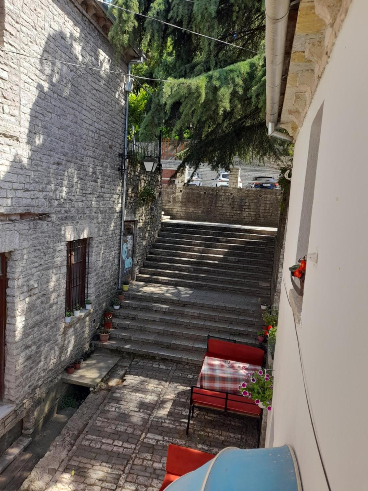 Guest House Ani Gjirokaster Exterior photo