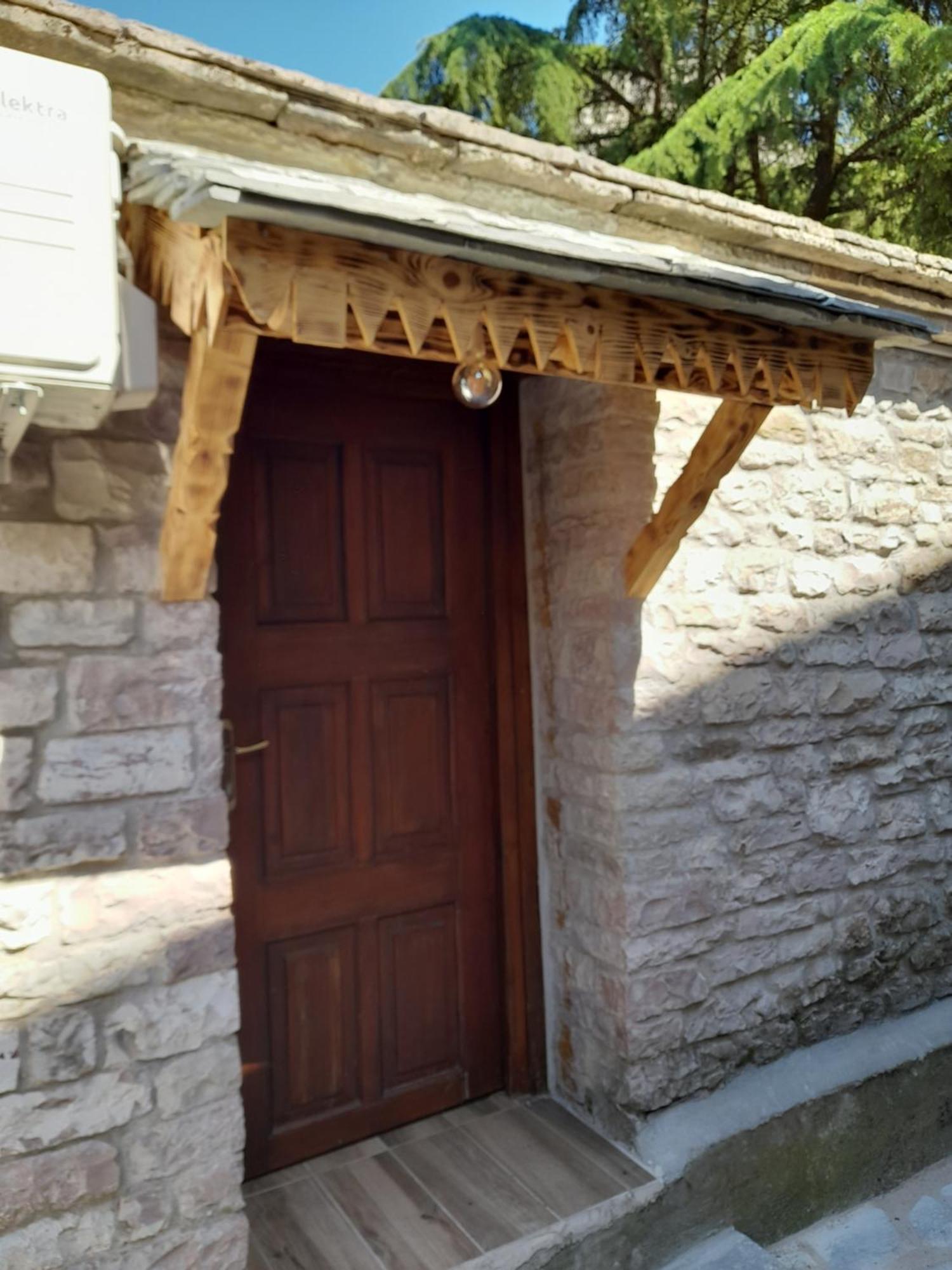 Guest House Ani Gjirokaster Exterior photo