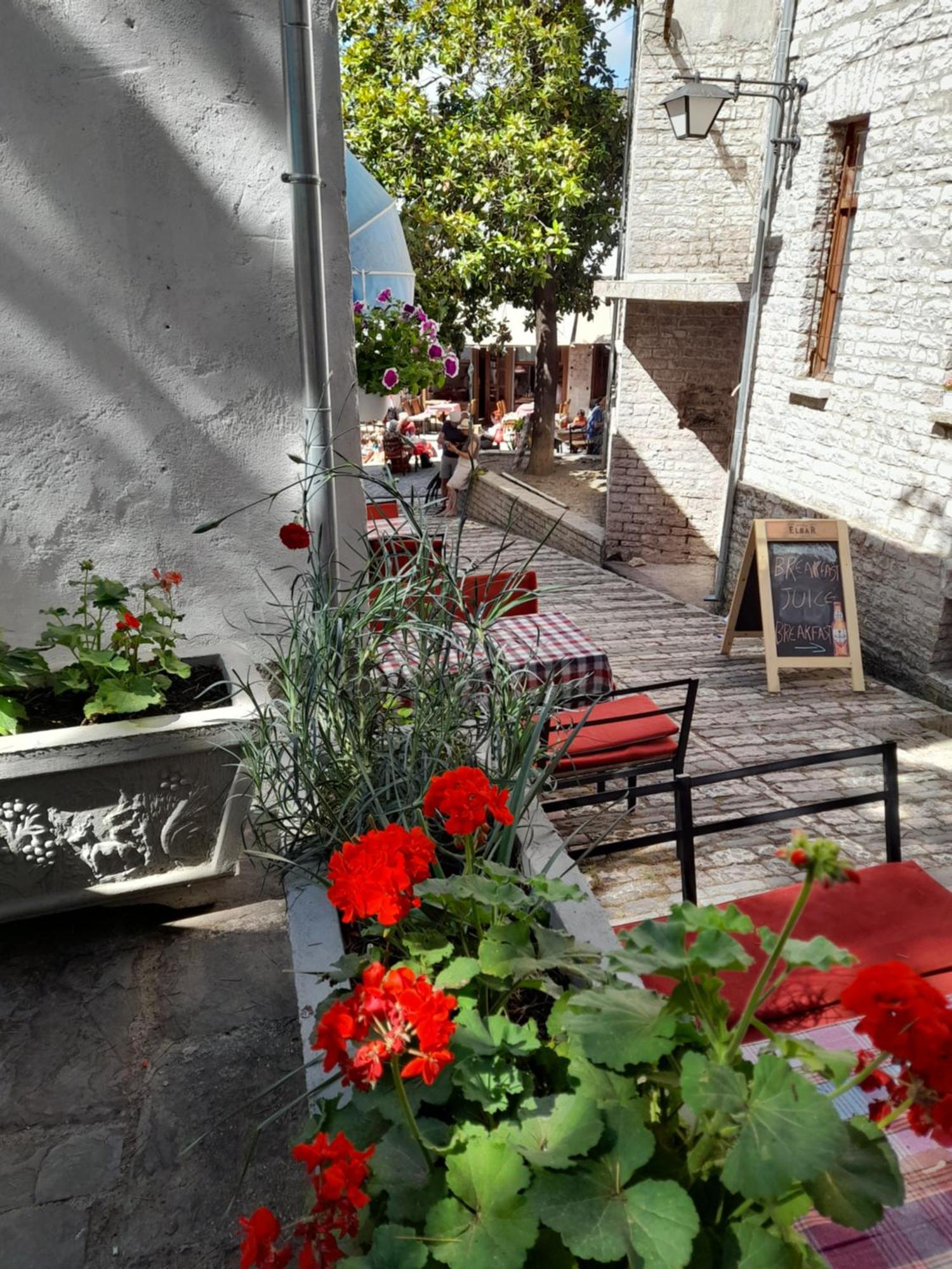 Guest House Ani Gjirokaster Exterior photo